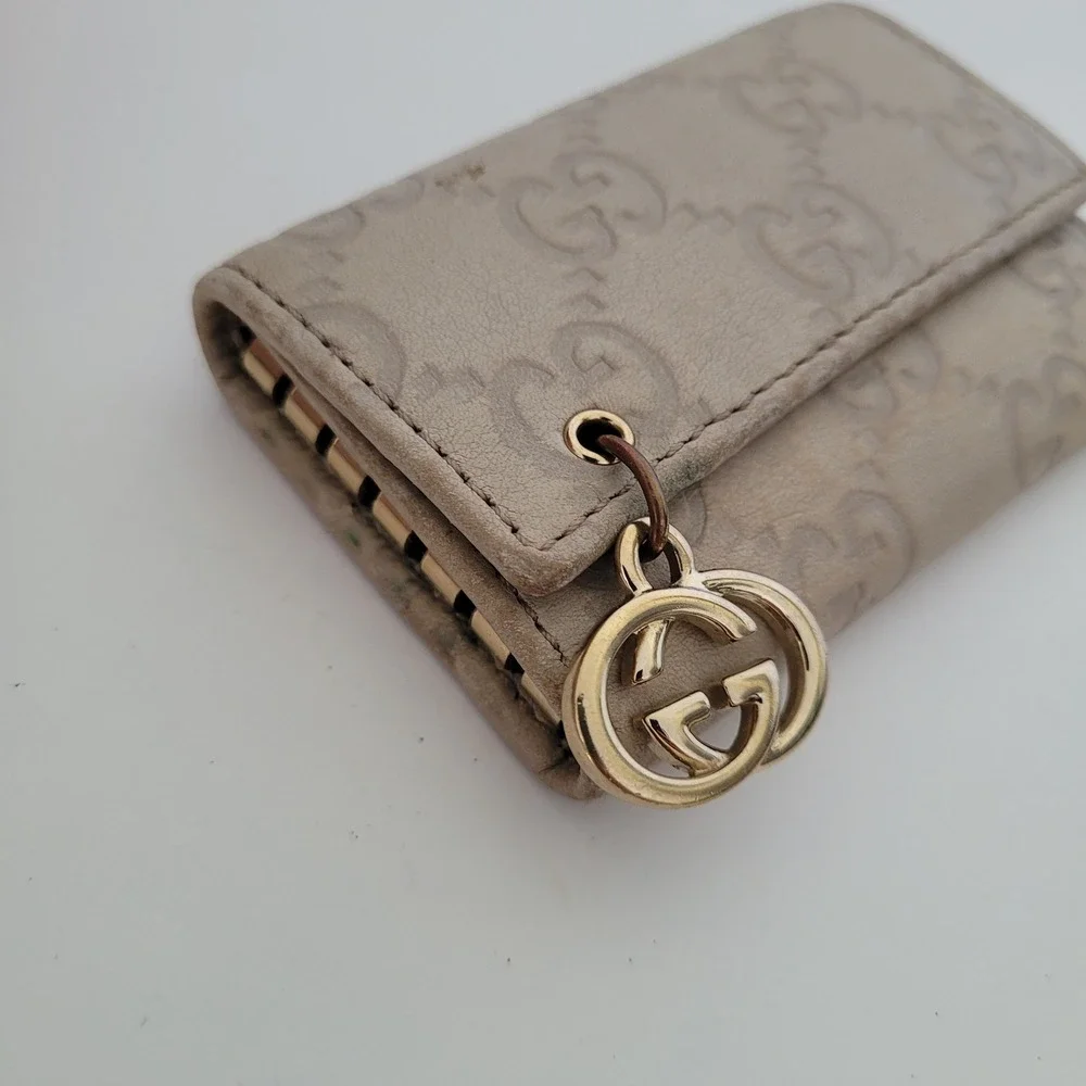 Gucci Guccissima Key Case White Bone Leather 6 Hook Holder 212111 0416